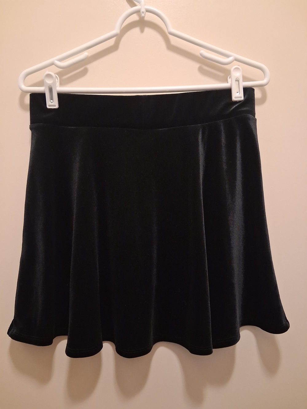 Forever 21 Black Velvet Circle Mini Skirt